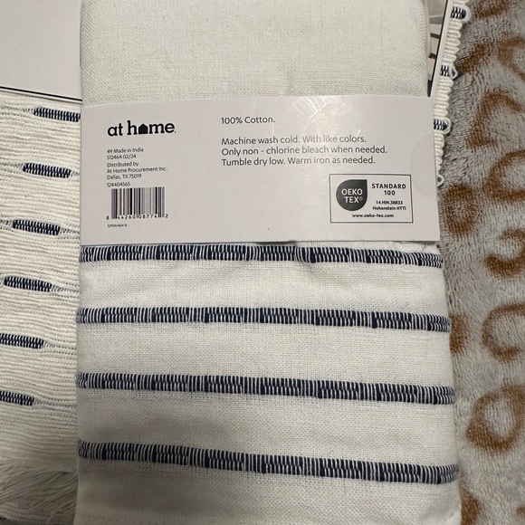 Cotton Table Runner and Napkin Set - White and Blue - Picture 6 of 7